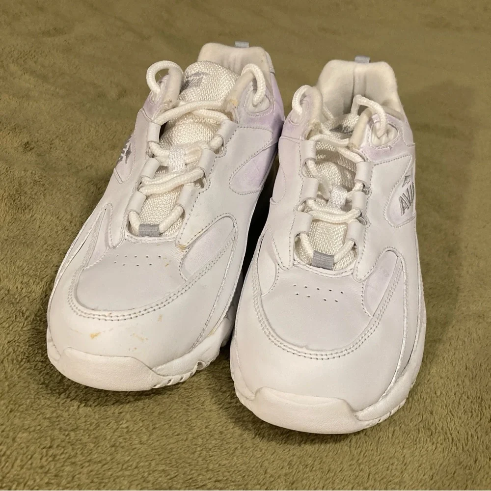 NIB Vintage Avia Walking Shoe Sneakers Size 8W